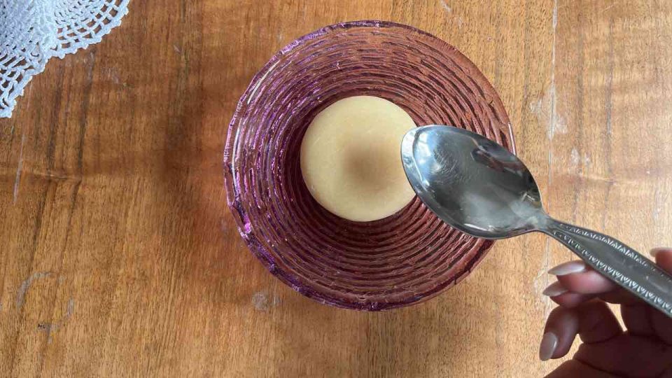 Jetez 3 cuillères à soupe d’alcool sur un pain de savon – les femmes au foyer expérimentées le font toujours