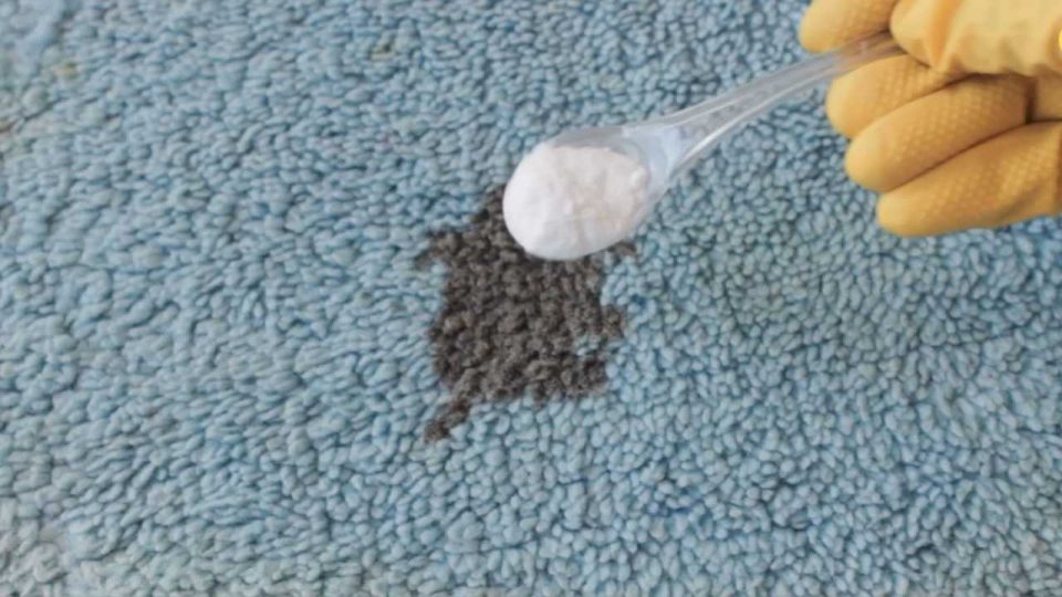 Élimine toutes les taches du tapis, ne gaspillez pas d’argent dans la lessive – utilisez-le