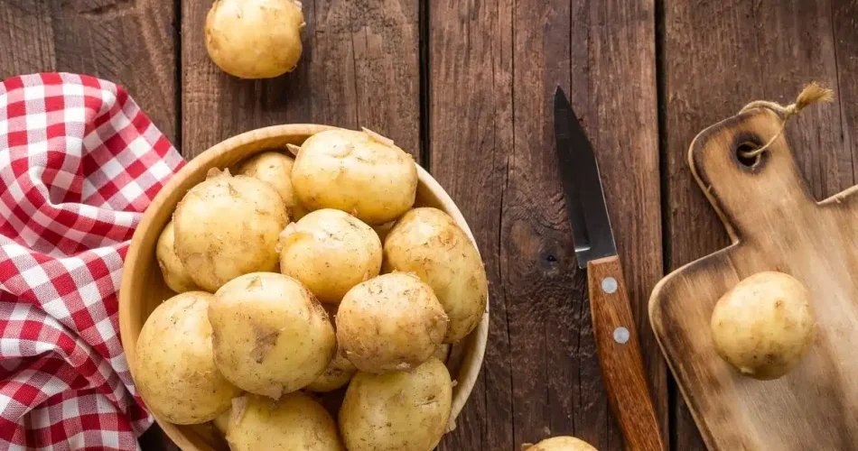 Cette astuce étonnante empêchera vos pommes de terre de germer