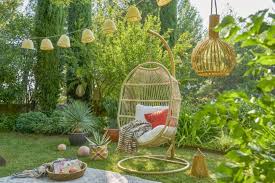 Coin détente dans le jardin, voici quelques splendides idées pour s’inspirer !